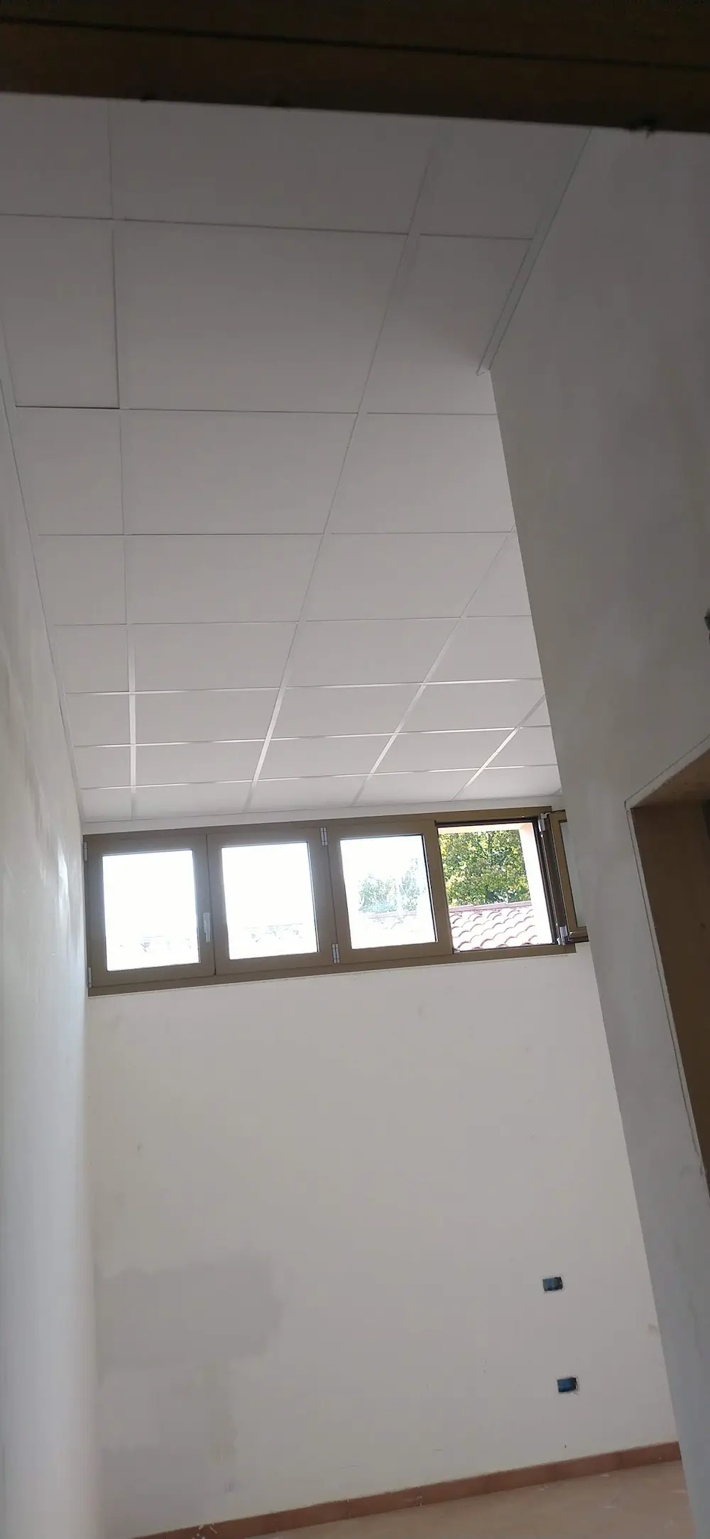 Lavorazioni di posa controsoffitto