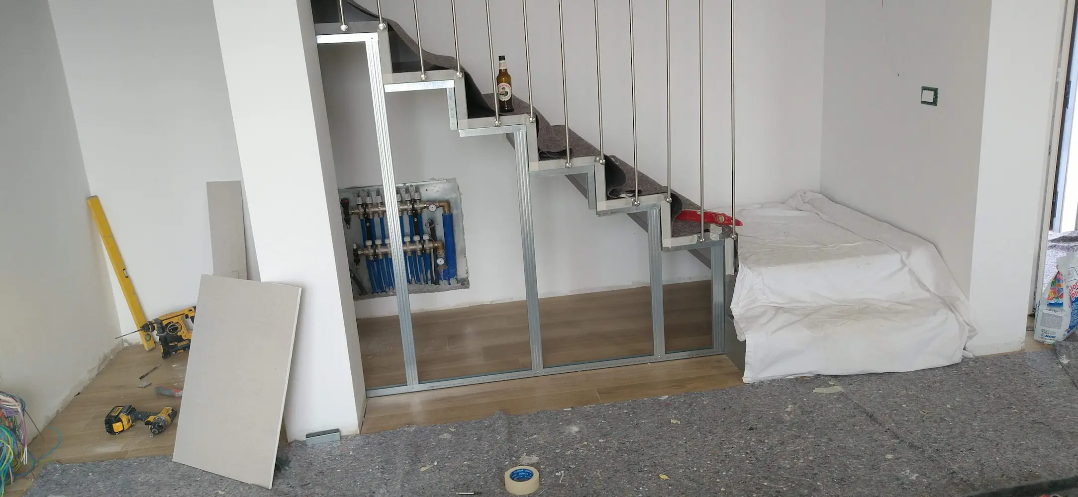 Costruzione Parete in cartongesso su vano scala