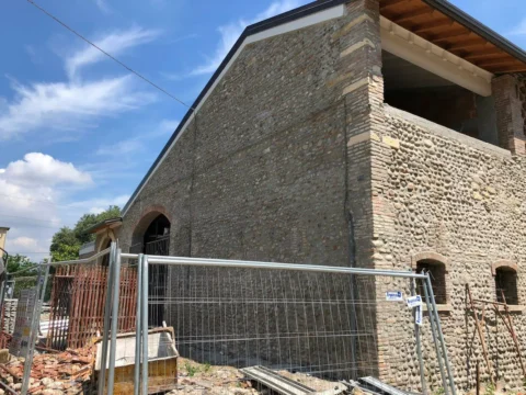 Restauro esterno di struttura in pietra