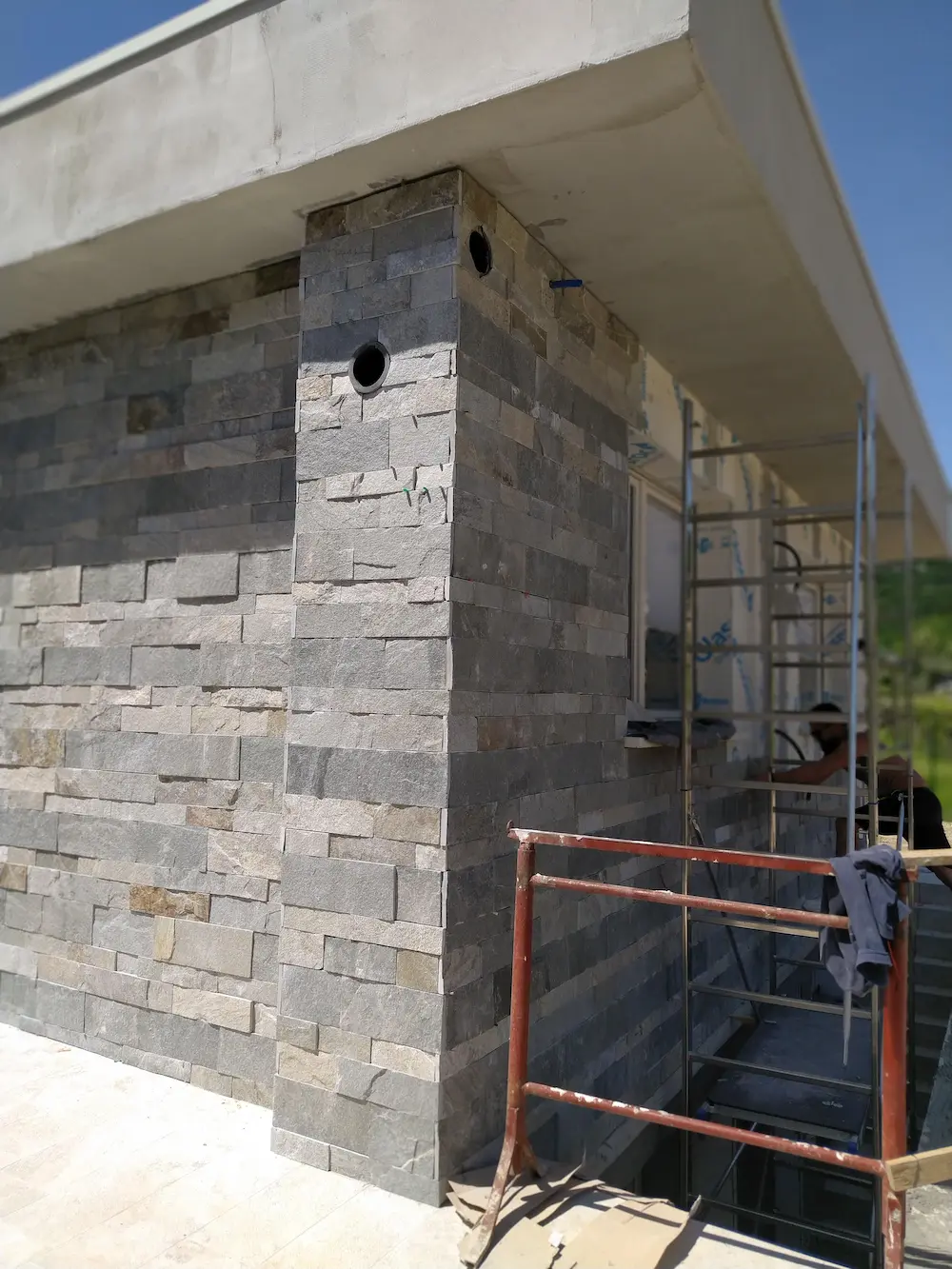 Rivestimento esterno casa in pietra
