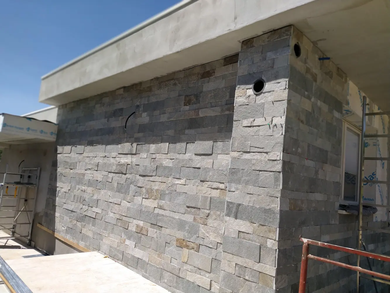 Rivestimento esterno casa in pietra
