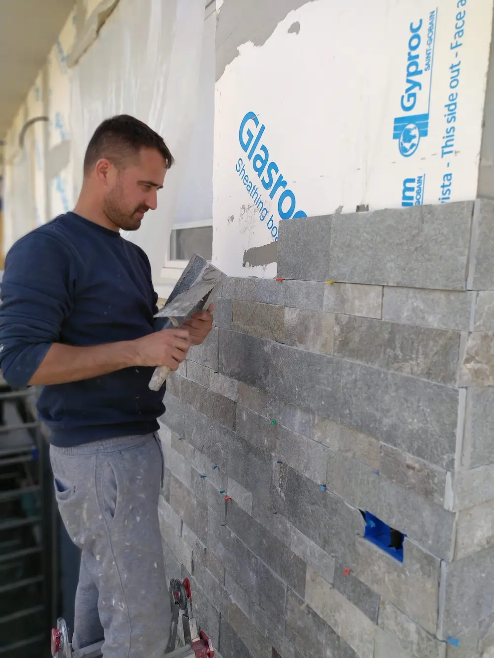 Rivestimento esterno casa in pietra