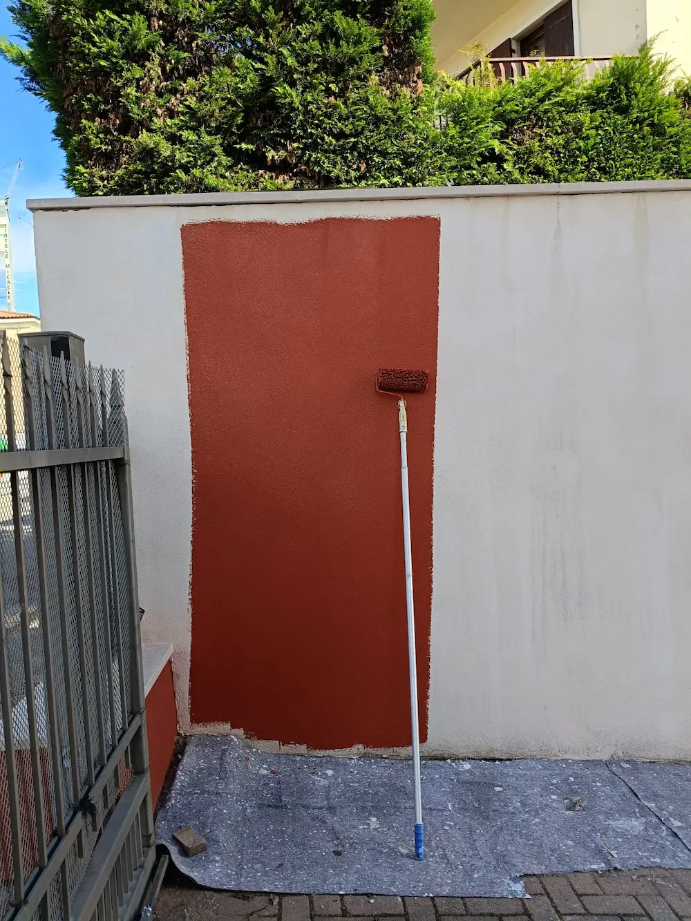 Tinteggiatura esterna edificio