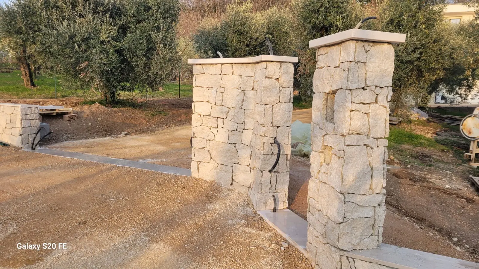Opere in pietra naturale per villa a Bardolino